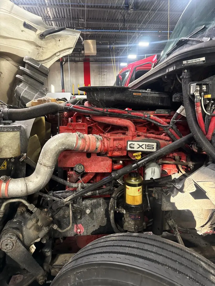 Engine & Transmission Repair / Rebuild at Motion Truck Center
