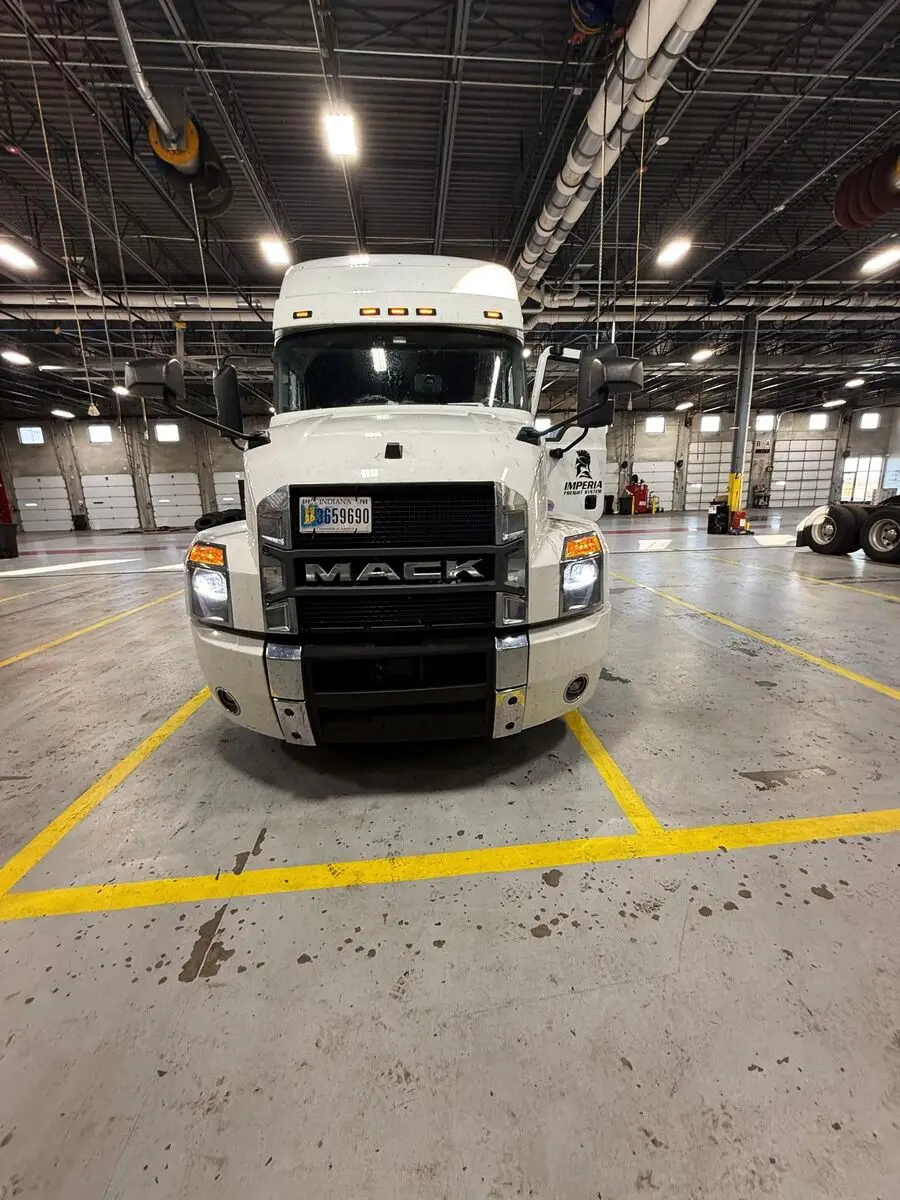 Oil Change & Preventive Maintenance at Motion Truck Center