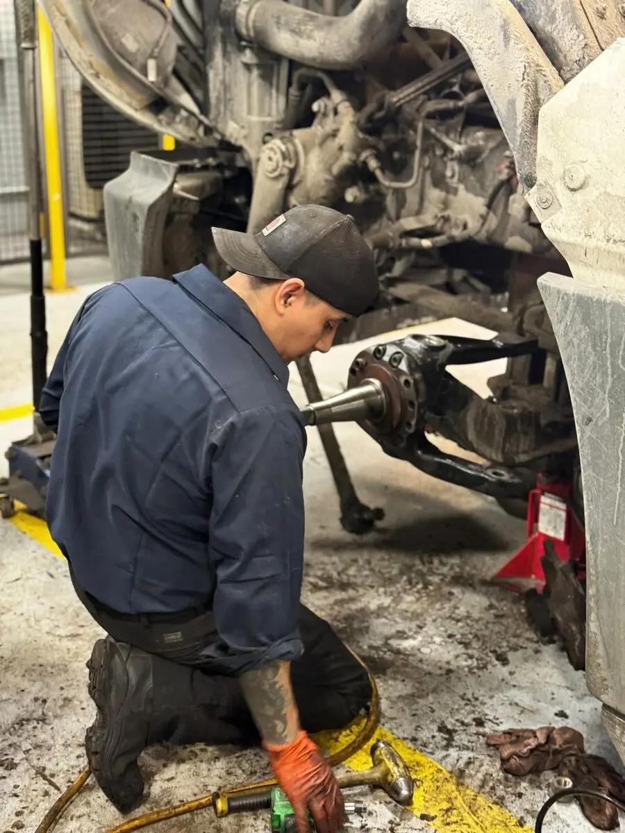 Suspension & Differential Repairs at Motion Truck Center